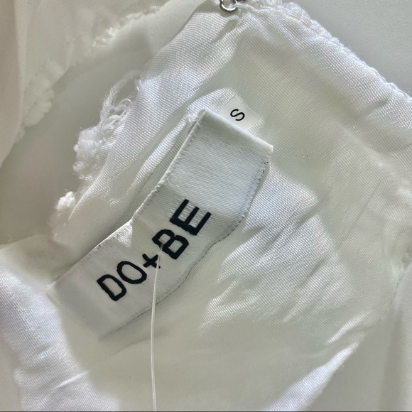 NWT DO+BE Designer White Lace Halter Neck Crop Top - Picture 3 of 9